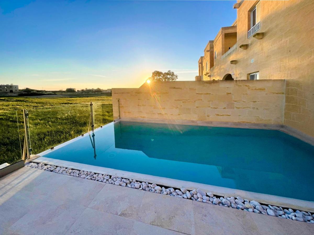 Inni Holiday Home With Infinity Pool Gharb  Exterior photo